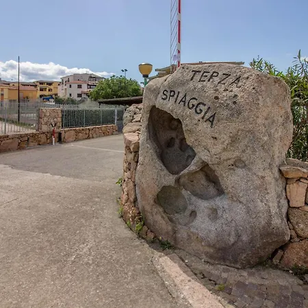 Guesthost - Elegant Beachfront Wi-fi & Parking Apartamento *